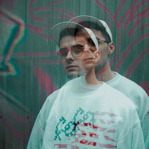 日本美女大屁股肥肥逼操的爽歪歪
